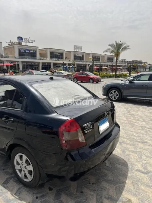 هيونداي اكسنت 2010 أسود مستعملة للبيع - 5