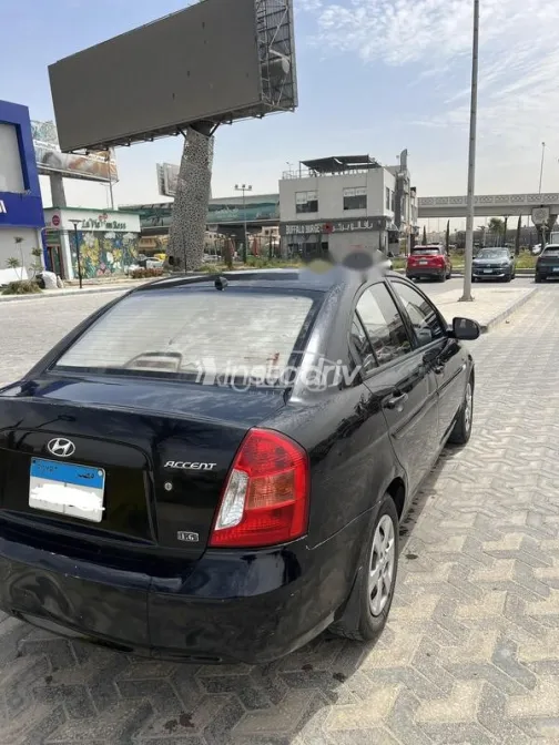 هيونداي اكسنت 2010 أسود مستعملة للبيع - 7