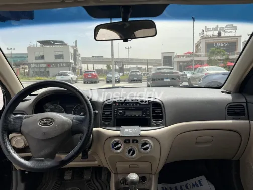 هيونداي اكسنت 2010 أسود مستعملة للبيع - 8