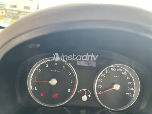 هيونداي اكسنت 2010 أسود مستعملة للبيع - 9