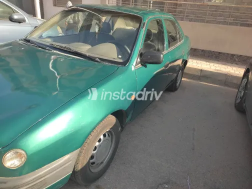 تويوتا كورولا 1999 أبيض مستعملة للبيع - 2