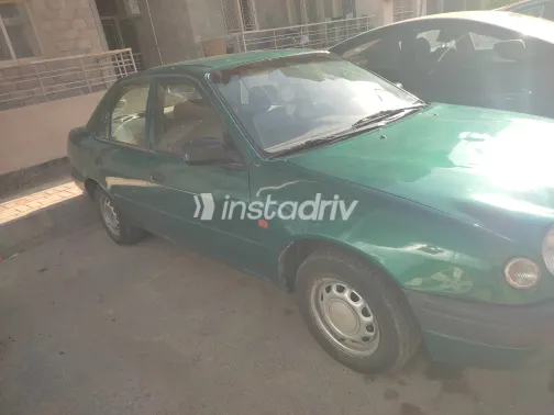 تويوتا كورولا 1999 أبيض مستعملة للبيع - 4