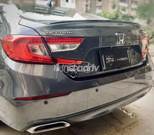 Honda Accord 2021 Gray Used for Sale - 9