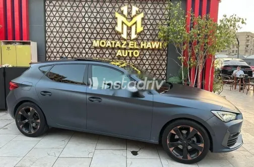 كوبرا ليون 2024 أزرق غامق مستعملة للبيع - 8