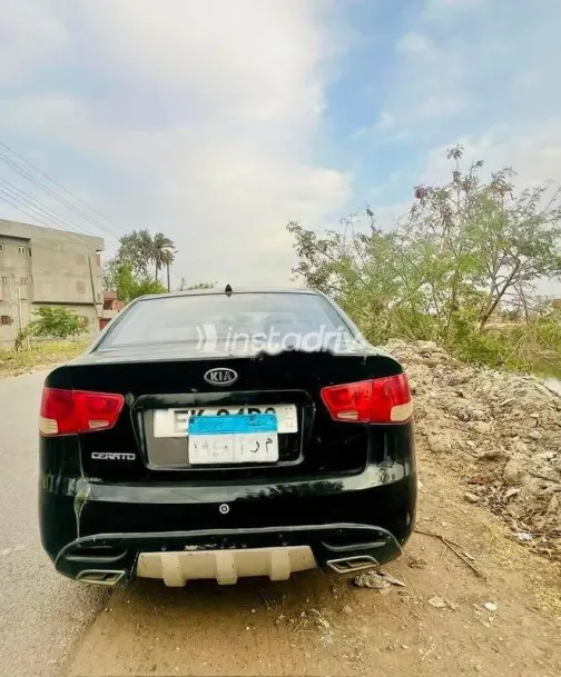 كيا سيراتو 2010 أسود مستعملة للبيع - 5