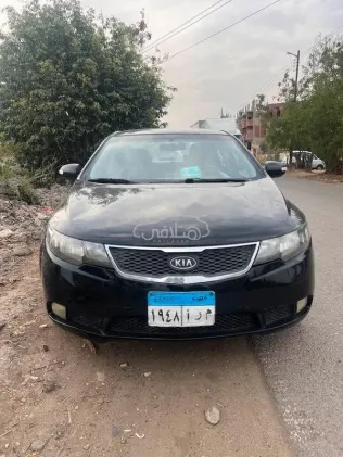كيا سيراتو 2010 أسود مستعملة للبيع