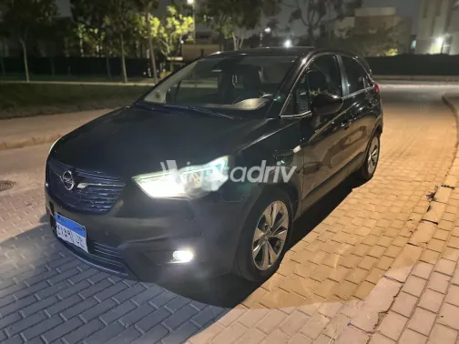 اوبل كروس لاند 2019 أسود مستعملة للبيع - 1