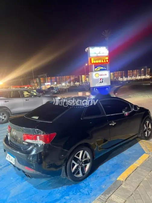 Kia Cerato Koup 2010 Black Used for Sale - 2