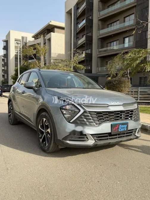 كيا سبورتاج 2025 رمادي مستعملة للبيع - 3