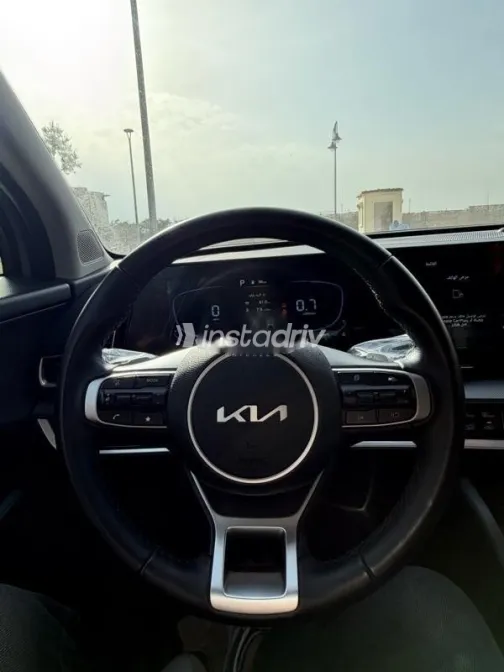 كيا سبورتاج 2025 رمادي مستعملة للبيع - 6