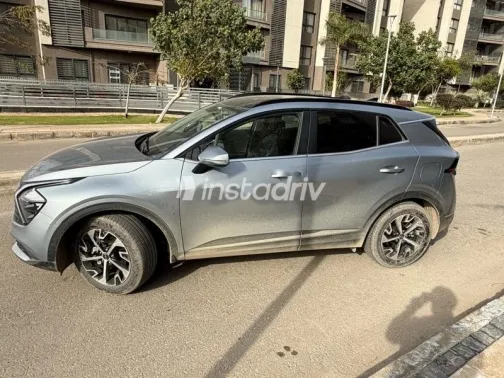 كيا سبورتاج 2025 رمادي مستعملة للبيع - 8