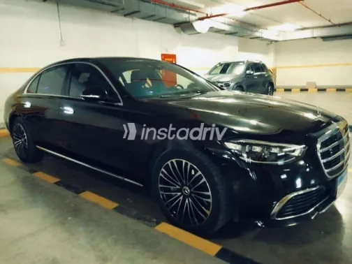 Mercedes S 450 2023 Black Used for Sale - 3