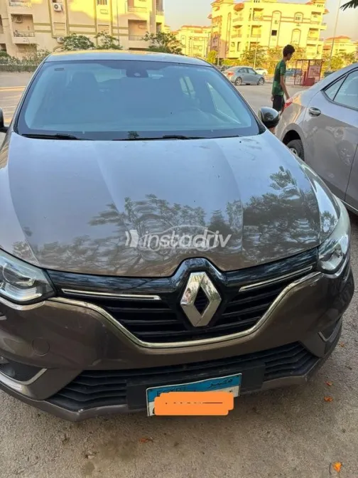 رينو ميجان 2020 أبيض مستعملة للبيع - 1