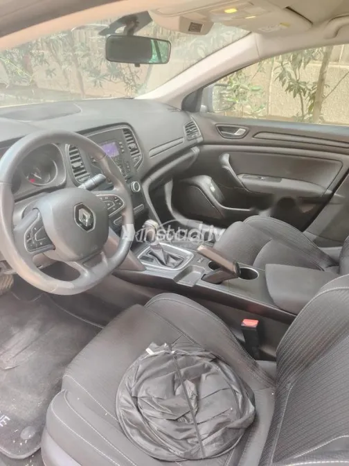 رينو ميجان 2020 أبيض مستعملة للبيع - 4