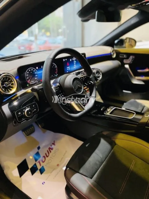 مرسيدس CLA 200 2025 أسود مستعملة للبيع - 2