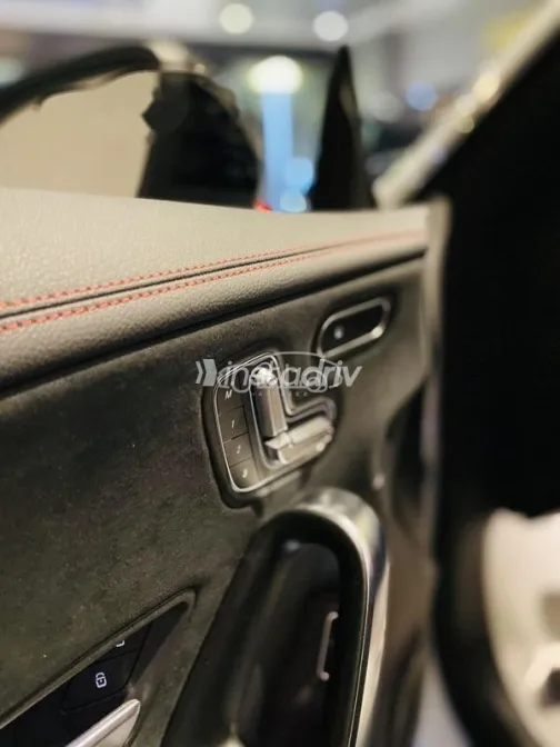 مرسيدس CLA 200 2025 أسود مستعملة للبيع - 3