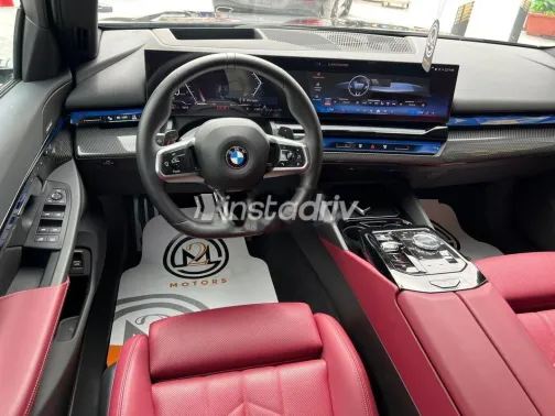 بي ام دبليو 520 2025 أسود مستعملة للبيع - 8