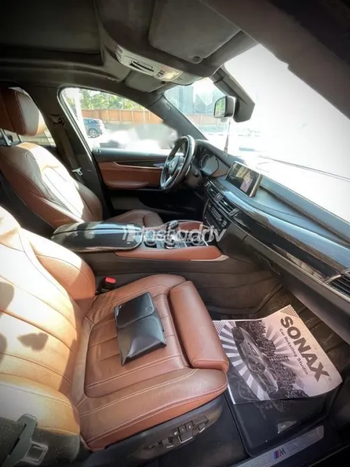 بي ام دبليو X6 M 2018 أسود مستعملة للبيع - 9