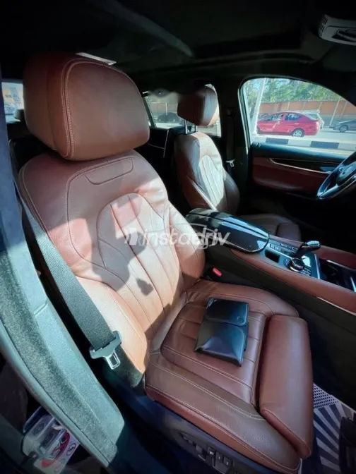 بي ام دبليو X6 M 2018 أسود مستعملة للبيع - 10