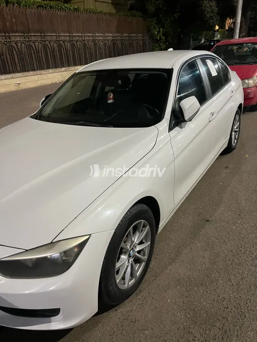 بي ام دبليو 316 2015 أبيض مستعملة للبيع - 1