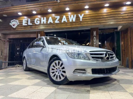Mercedes C 200 2008 Silver Used for Sale - 1