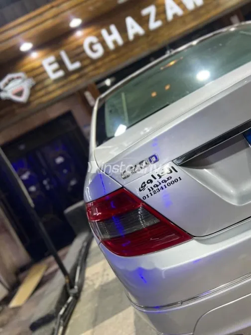 Mercedes C 200 2008 Silver Used for Sale - 6