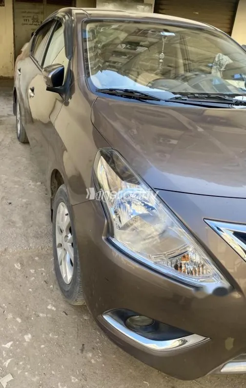 Nissan Sunny 2023 White Used for Sale - 3