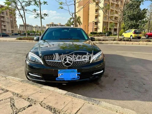 مرسيدس C 250 2010 أسود مستعملة للبيع - 1