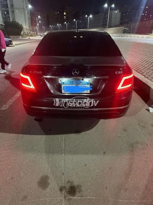 مرسيدس C 250 2010 أسود مستعملة للبيع - 3