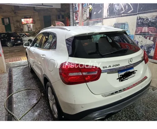 Mercedes GLA 200 2015 White Used for Sale - 1