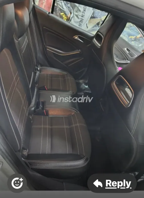 Mercedes GLA 200 2015 White Used for Sale - 3