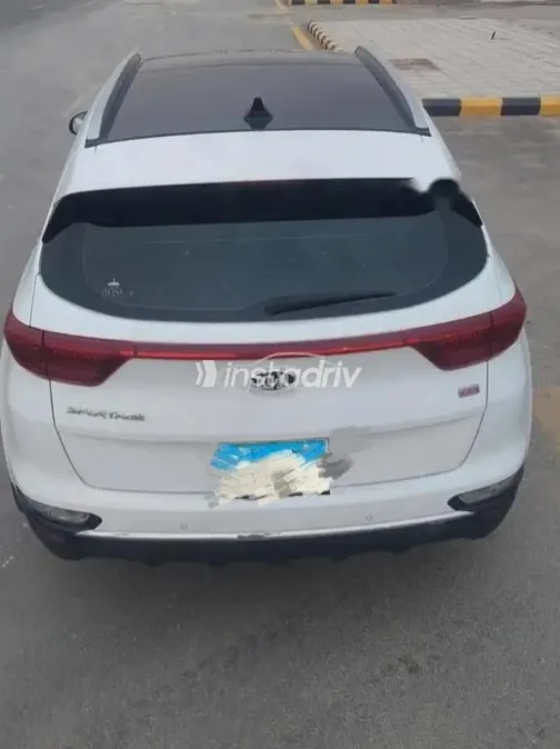 كيا سبورتاج 2020 أبيض مستعملة للبيع - 2