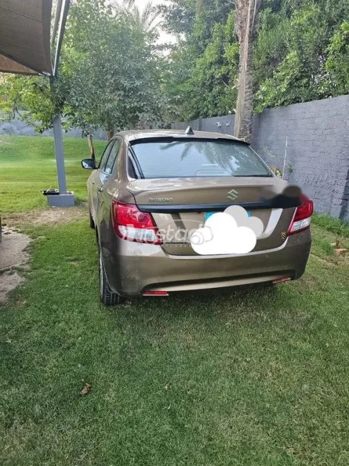 Suzuki Swift Dzire 2022 White Used for Sale - 3