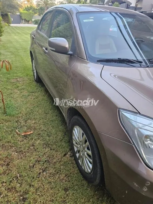 Suzuki Swift Dzire 2022 White Used for Sale - 4