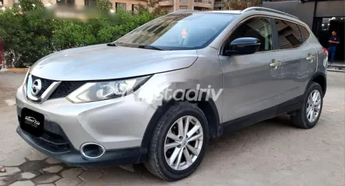 نيسان قشقاي 2017 فضي مستعملة للبيع - 2