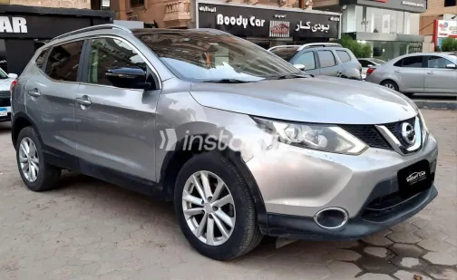 نيسان قشقاي 2017 فضي مستعملة للبيع - 3