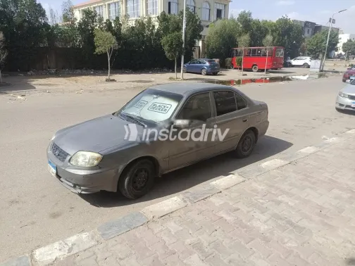 Hyundai Verna 2016 White Used for Sale - 2
