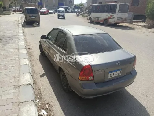 Hyundai Verna 2016 White Used for Sale - 3