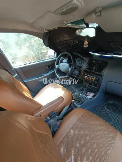 Hyundai Verna 2016 White Used for Sale - 8