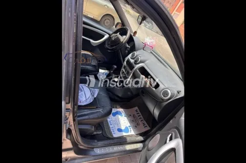 رينو لوجان 2011 فضي مستعملة للبيع - 3