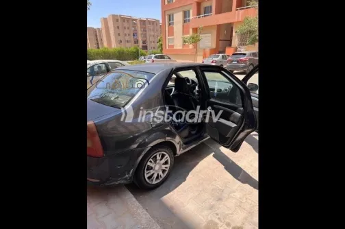 رينو لوجان 2011 فضي مستعملة للبيع - 10