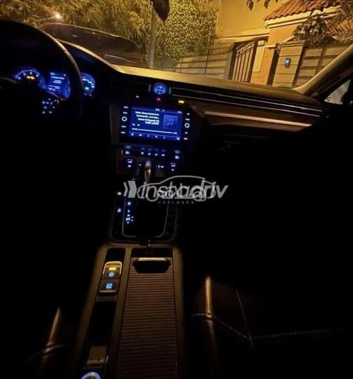 فولكس فاغن باسات 2018 أسود مستعملة للبيع - 4