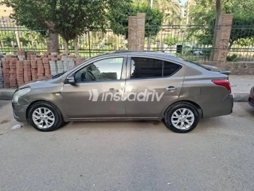 نيسان صنى 2022 بني مستعملة للبيع - 2