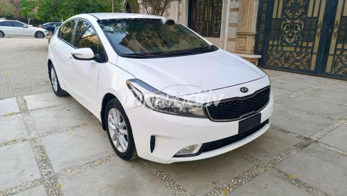 Kia Cerato 2018 White Used for Sale - 4
