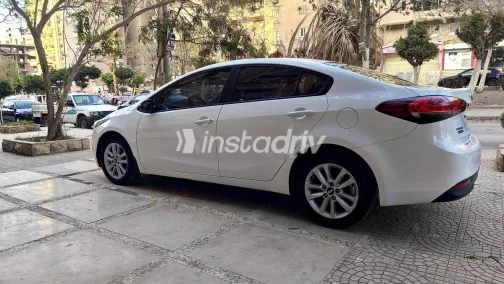 Kia Cerato 2018 White Used for Sale - 8