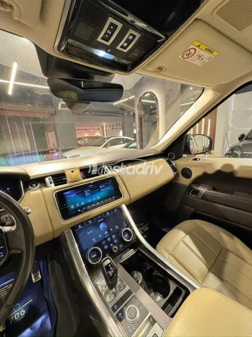 لاند روفر رنج روفر 2020 أحمر مستعملة للبيع - 5