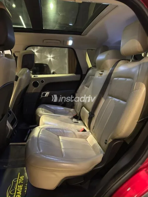 لاند روفر رنج روفر 2020 أحمر مستعملة للبيع - 9