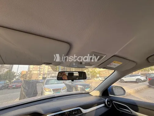 MG ZS 2021 White Used for Sale - 6