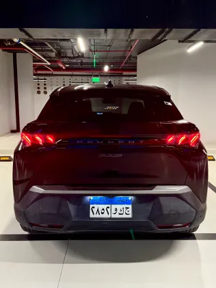 بيجو 3008 2025 أبيض مستعملة للبيع