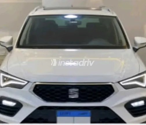 سيات اتيكا 2024 أبيض مستعملة للبيع - 1